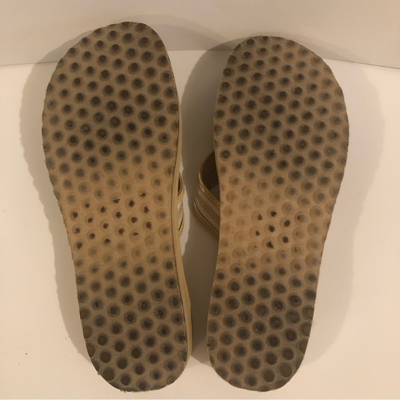 3/$20 Sketchers Flip Flops 🩴 - Picture 11 of 11